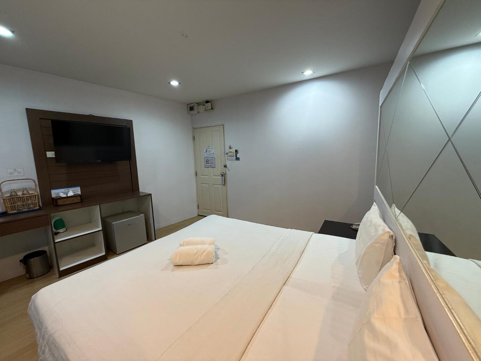 Bed By Cruise Hotel At Samakkhi-Tivanont Nonthaburi Eksteriør billede